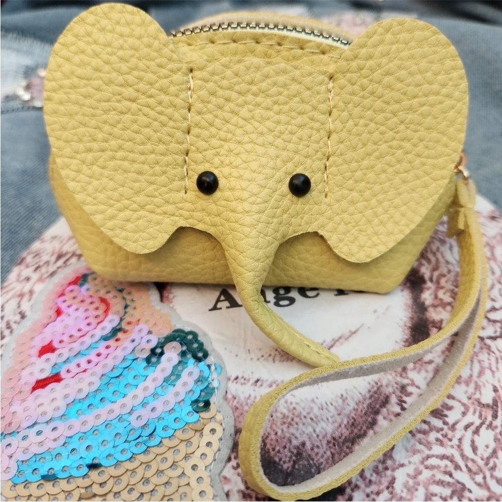 Yellow Elephant Wristlet EUC - Picture 1 of 6